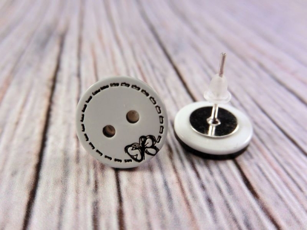 Schmetterling Knopf Ohrstecker Button schwarz weiß